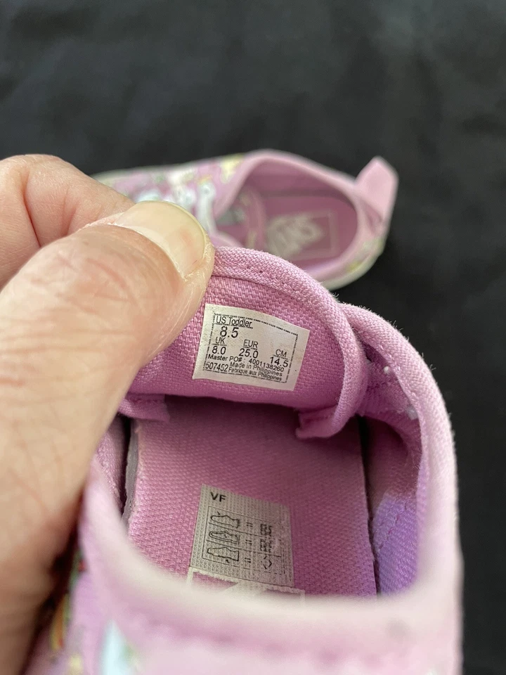 Vans Usado en Excelente Condición Lavanda Llama Zapatos Sin Cordones Niño Pequeño 8 1/2 Foto 4 de 4