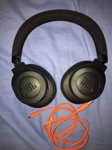 jbl bluetooth earphone price