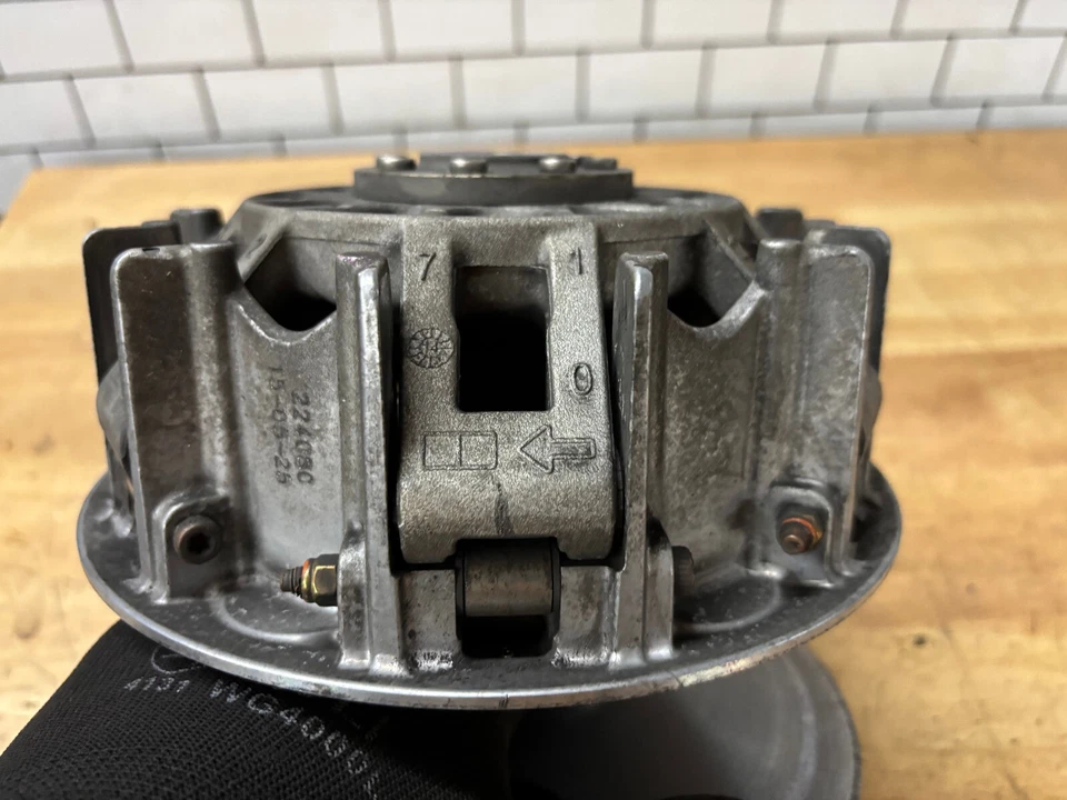 Embrague de accionamiento primario Ski-Doo MXZ TNT 1200 XR Enduro GSX Renegade 15 16 14 ACE Foto 3 de 4