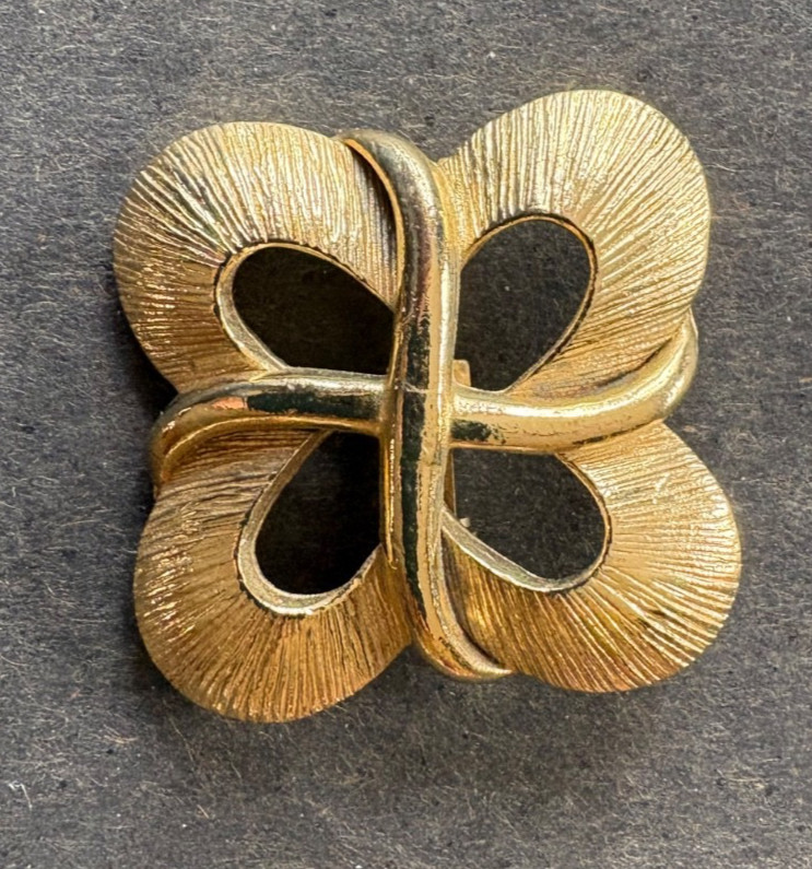 Vintage Gerrys Brooch Four Leaf Clover Pin Gold Tone Textured Open Work Signed