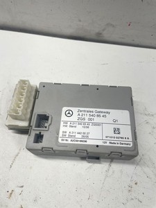 Mercedes-Benz E W211 2008 Benzin Gateway-Steuermodul A2115408545 135kW DTS5503