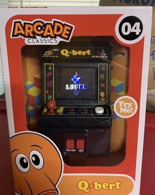 Arcade Classics QBERT #4 Electronic Handheld game BASIC FUN Mini Arcade NEW