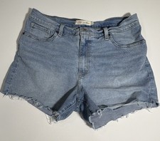 Levi s Strauss CO Denim Shorts original vintage shorts. Size 12