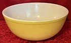 Pyrex 4 qt Primary Yellow 404 Nesting Mixing Bowl