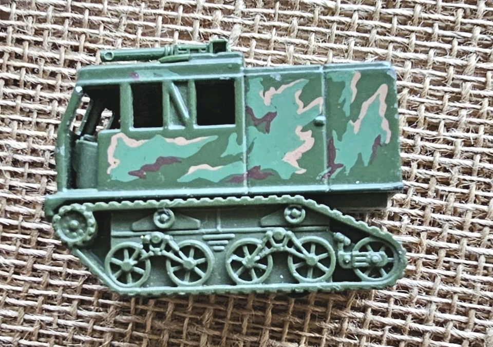 1986 Hot Wheels Military Assault  Crawler Diecast Vehicle Action Command - Image 4 of 4