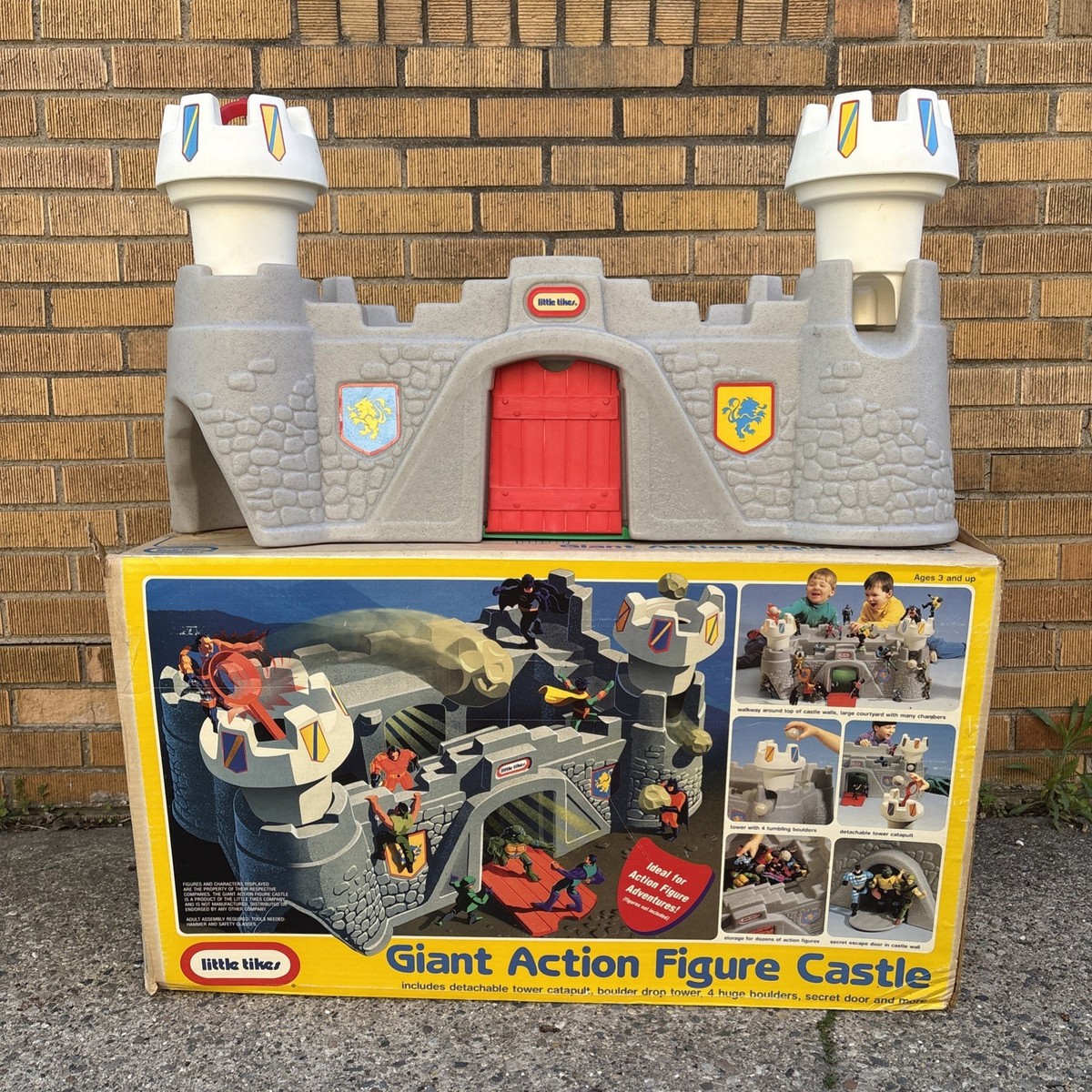 リトルタイクス　little tikes story castle Vintage Little Tikes Giant Action Figure Castle with