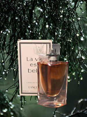 LANCOME LA VIE EST BELL L'EAU DE TOILETTE (EDT) 50ML NEU/SELTEN RARE