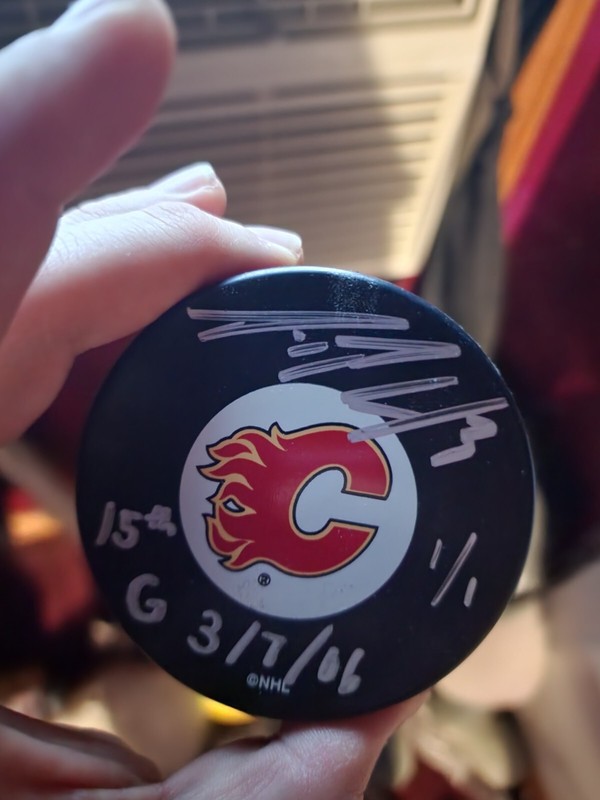 Dion Phaneuf Calgary Flames Signed Limited Edition Pucks