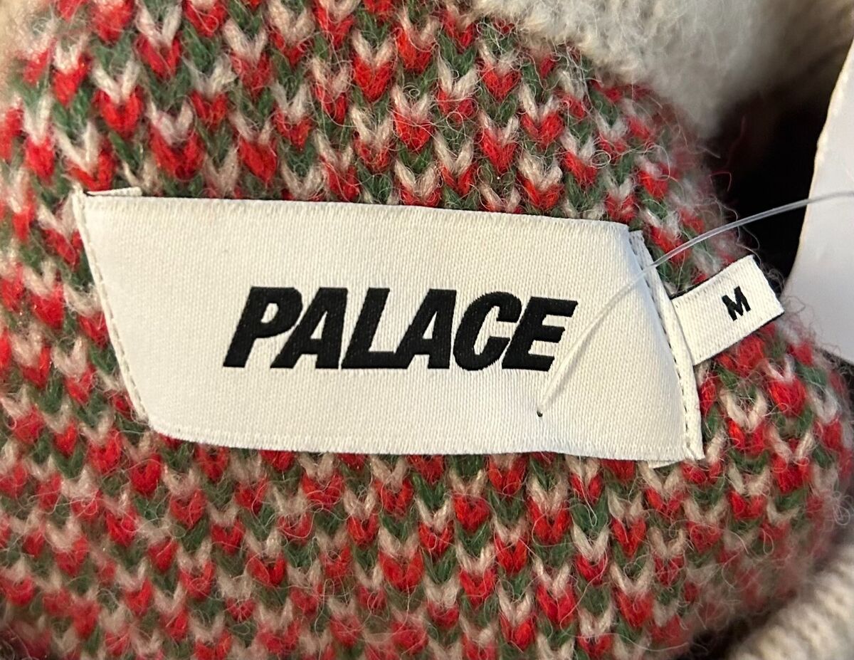 NWT Palace Skateboards Hairy Flag Knit Whales Sweater (size NWT Palace Skateboards Hairy Flag Knit Whales Sweater (size