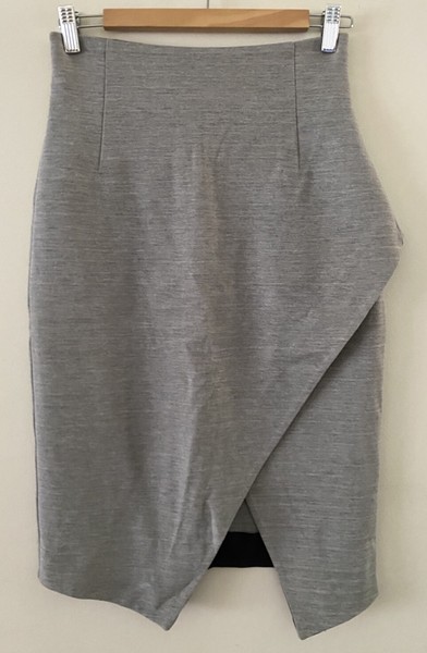 Willow (KITX) Skirt Size 8 Grey Asymmetrical Hem