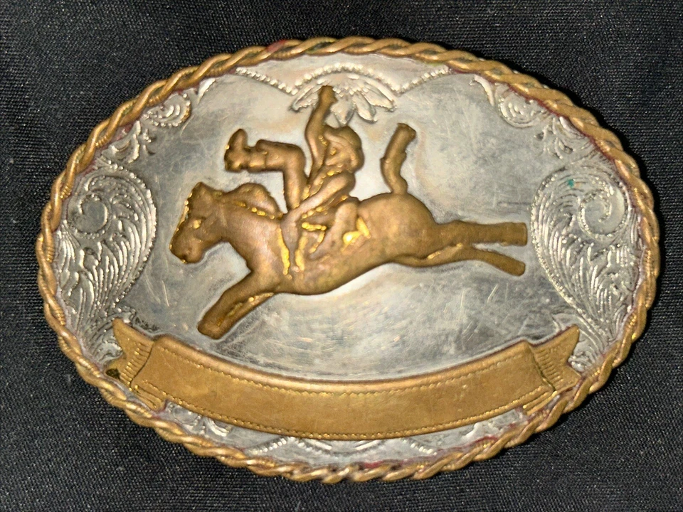 Hebilla de cinturón occidental de colección Bucking Bronco Rodeo Steer Foto 2 de 3