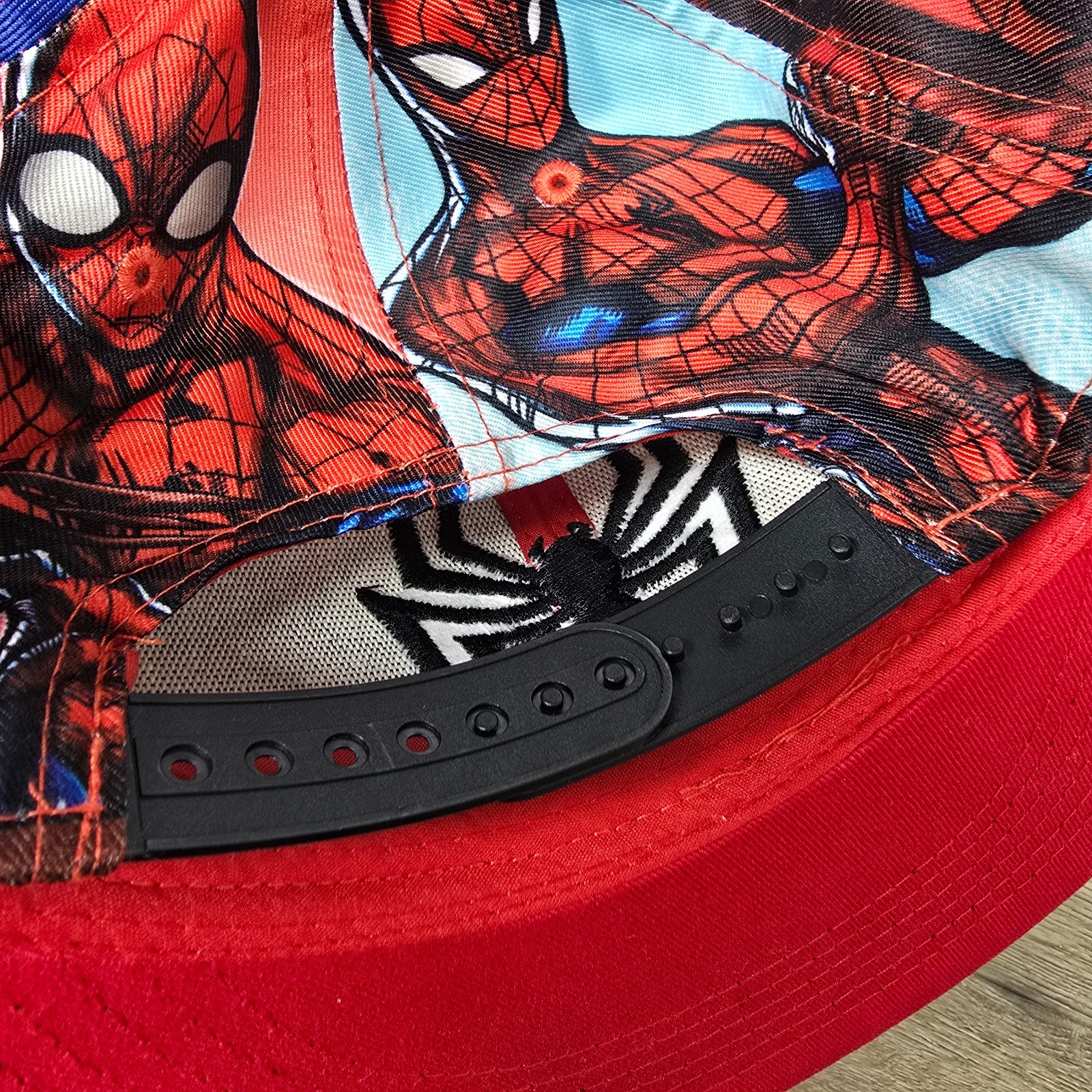 Marvel Spiderman Hat Adjustable Snapback AOP Red … - image 8
