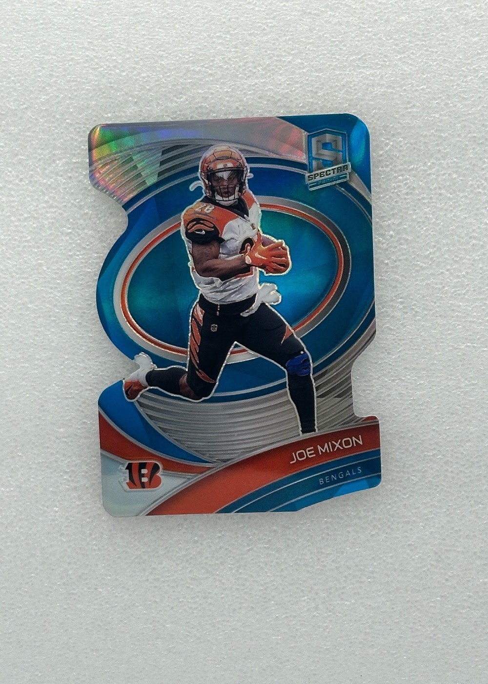 2021 Panini Spectra #20 Joe Mixon Neon Blue Die Cut #/50