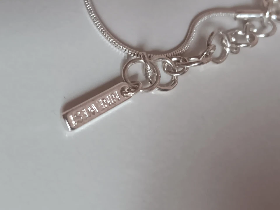 Collar con acento ovalado de varias hebras tono plata Nine West Foto 4 de 4