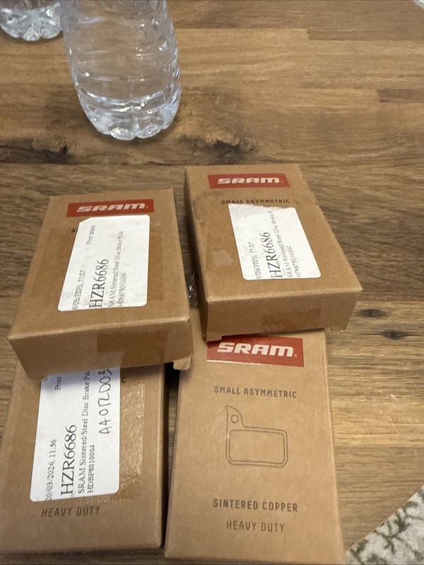 SRAM Hydraulic Disc Brake Pads 2-Pack Small Asymmetric Sintered Copperheavy Duty