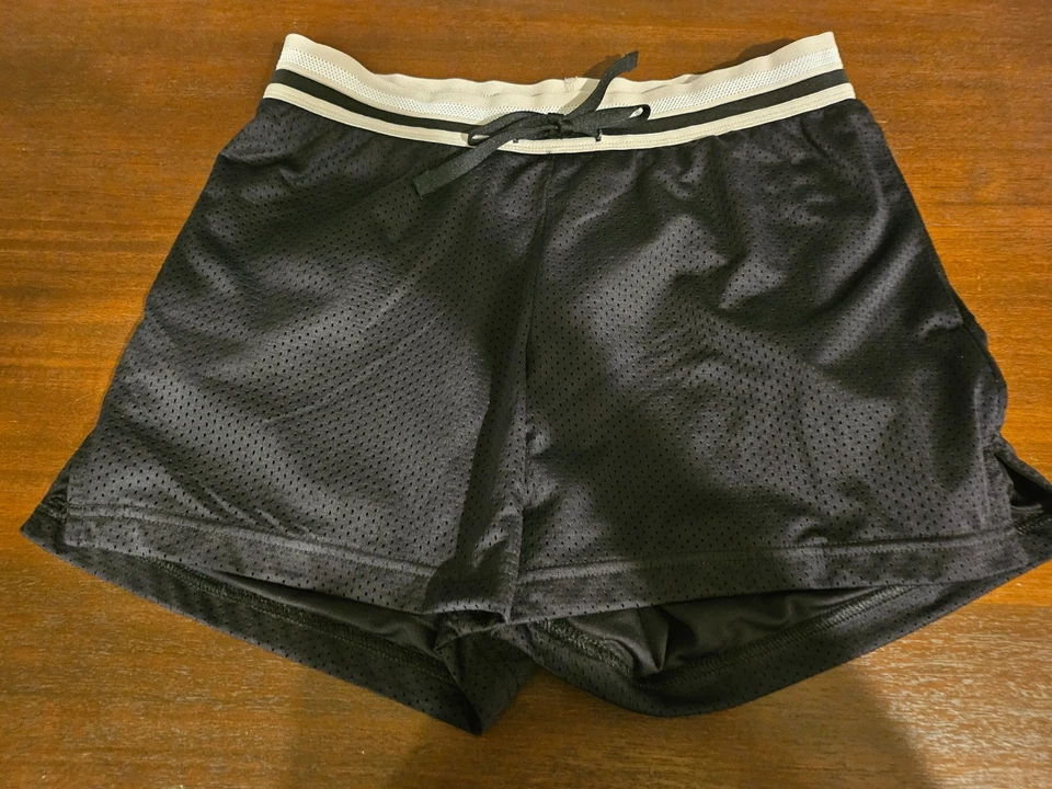 Pantalones cortos de running para mujer Athletic Works e con forro interior de malla negro beige XS Foto 2 de 4