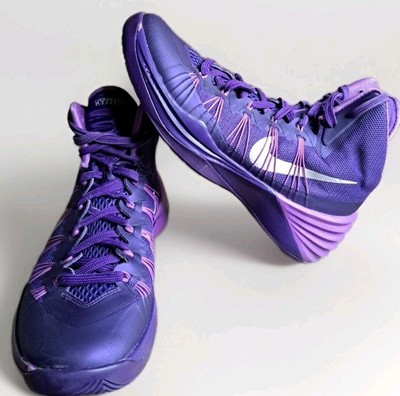 Nike 2012 HYPERDUNK Purple White Size 7 Sneakers Womens High Tops