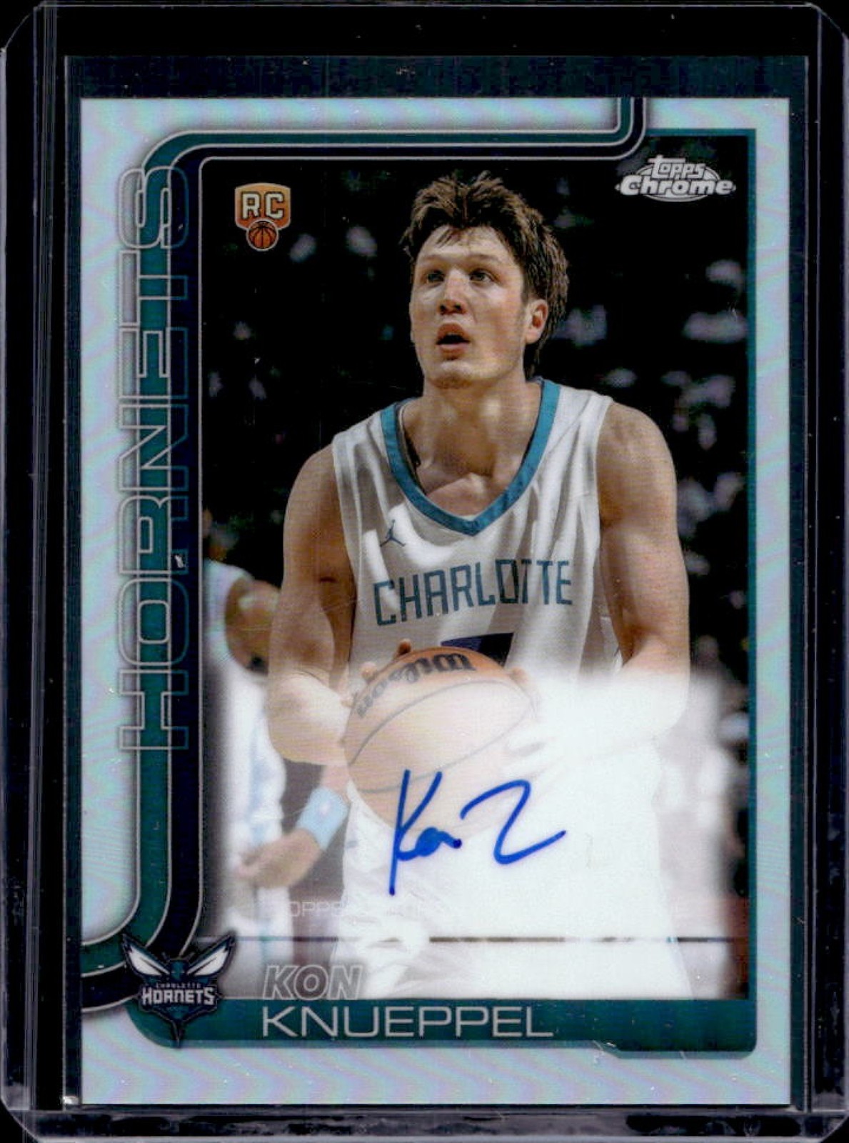 2025-26 Topps Chrome Kon Knueppel Rookie Auto RC Refractor #TCAR-KK Hornets