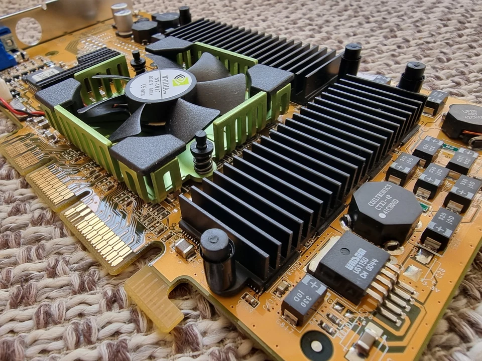 Asus GeForce 2 ULTRA 64MB DDR AGP VGA, Nvidia NV15 - Image 2 of 4