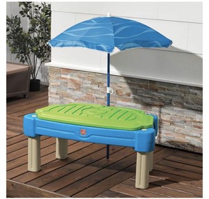sand & water table with umbrella