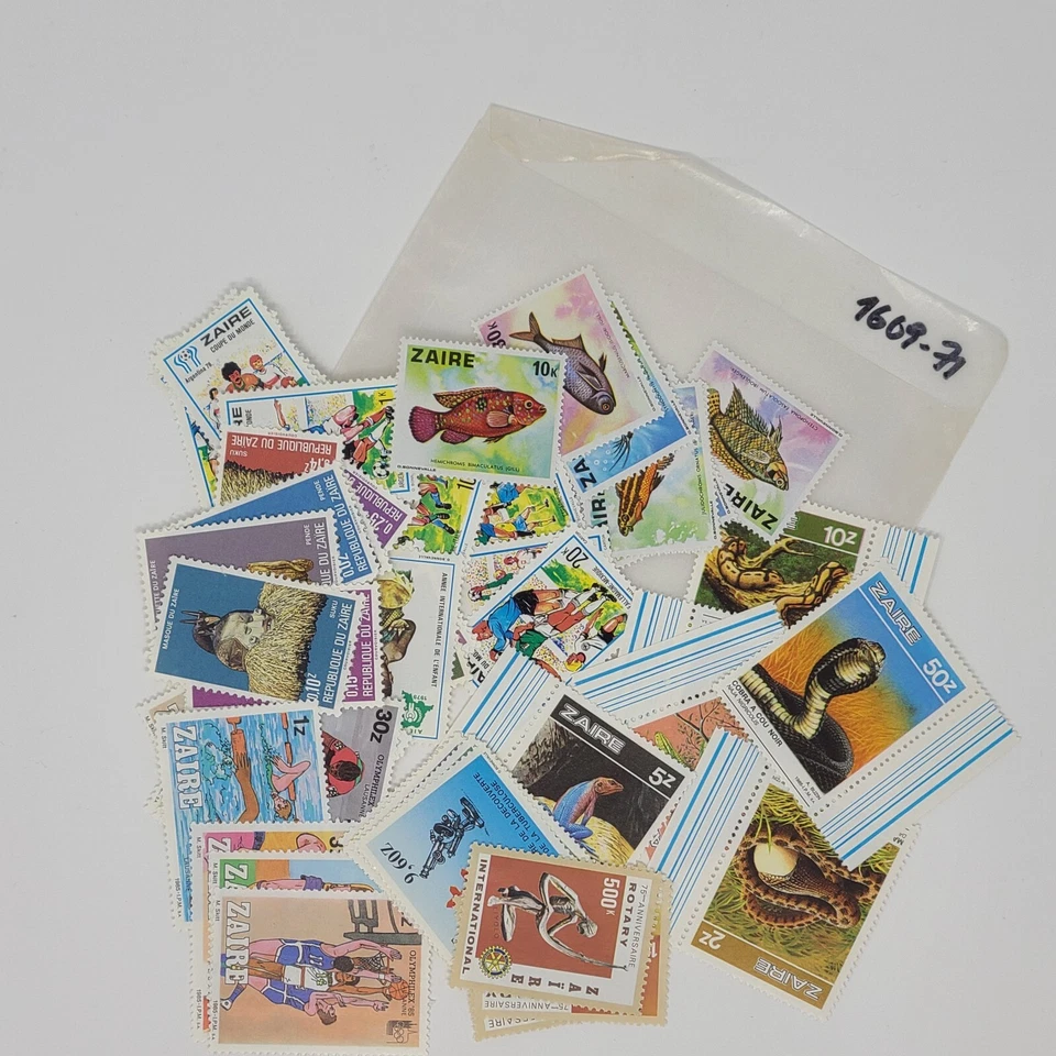 Mint Worldwide Stamp Collection: 1 Glassine Per Lot - Many Different Countries - Image 4 of 4