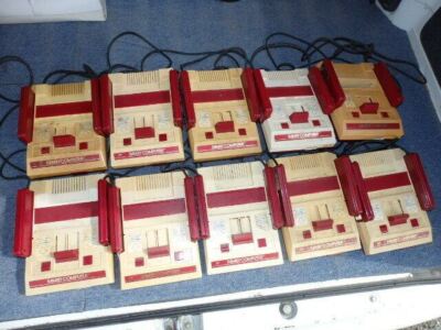 【Los 10 Set】Nintendo Famicom Konsole FC Trödel Japanisch GROSSHANDEL Nur Gehäuse