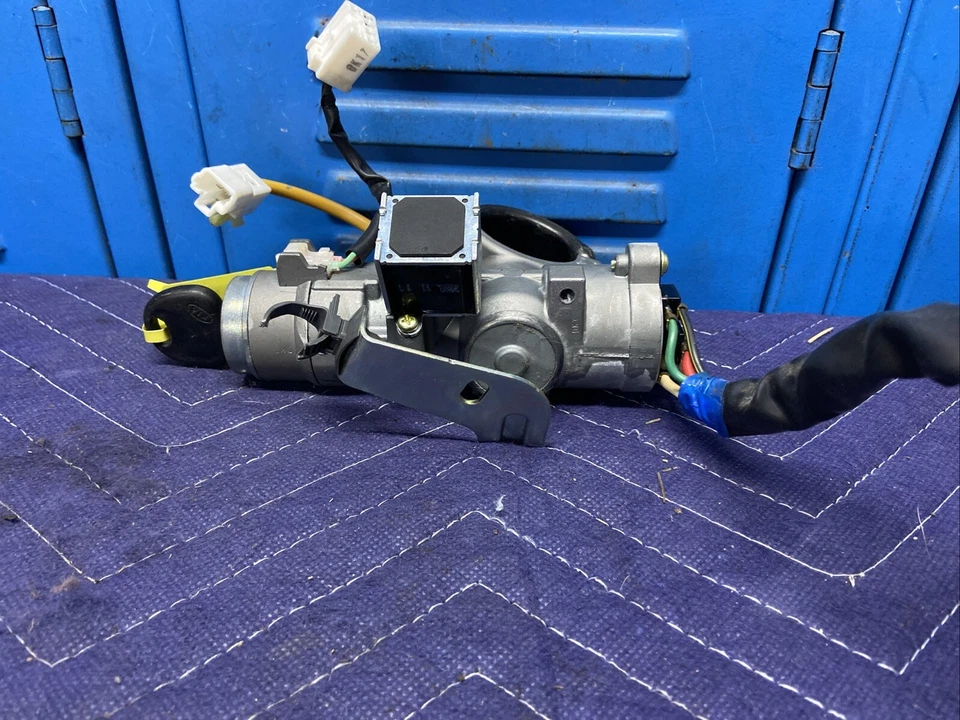 2007-2012 KIA RONDO IGNITION SWITCH LOCK W/KEY OEM - Image 4 of 4