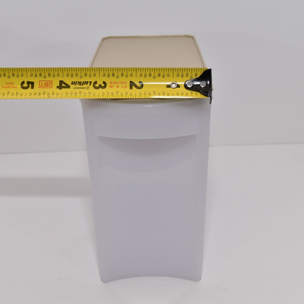 Tupperware Shelfsmart Slim Rectangular #3 Hazelnut Seal 9.5 Cups VGC