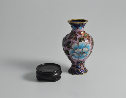 N5276 STUPENDO VASO CINESE MINIATURA IN CLOISONNE' con BASE IN LEGNO - Foto 5 di 9