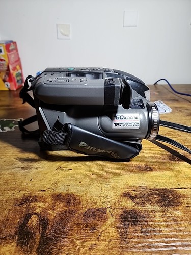 Panasonic Palmcorder PV-L550D Video Camera (Untested) - Picture 4 of 6