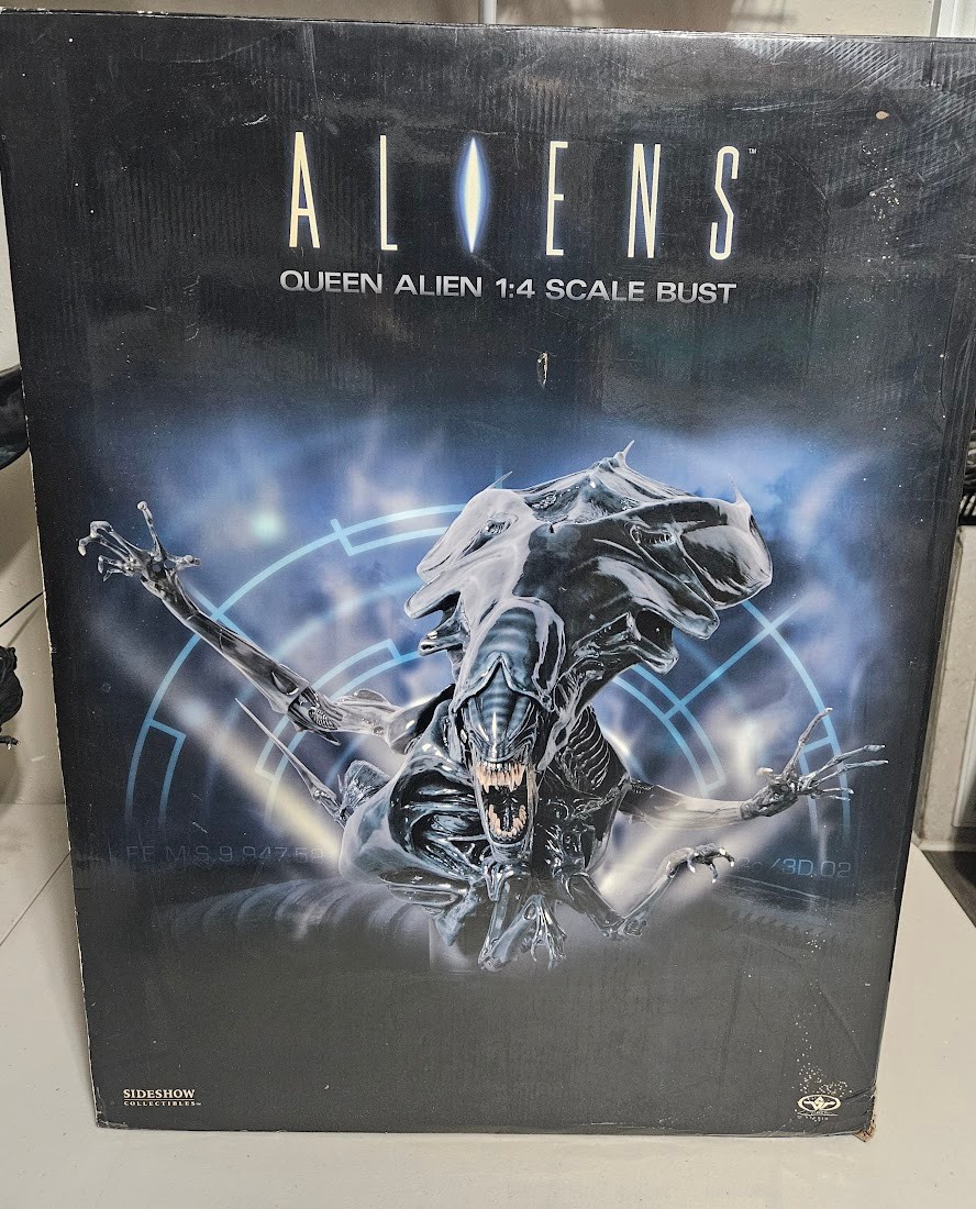 Sideshow collectibles Aliens queen alien bust 1/4 statue figure