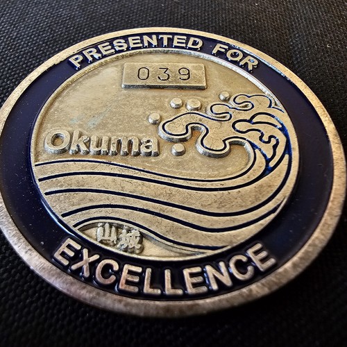 Moneda Desafío Excelencia Japón OKUNA 18º Escuadrón de Apoyo Fuerza USAF - Imagen 5 de 8