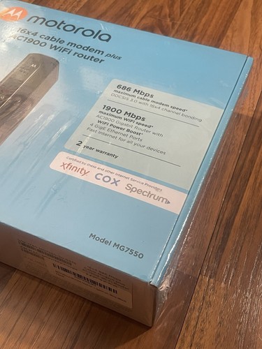 Motorola MG7550 16x4 DOCSIS 3.0 Cable Modem Plus AC1900 WiFi Router - New Sealed - Picture 3 of 5