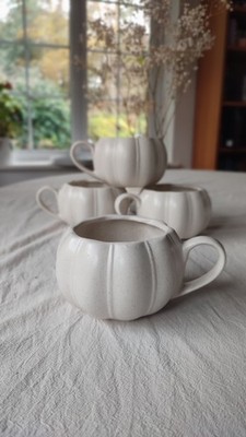 Weiße Kürbis Tassen groß x 4 Herbst Winter Keramik creme