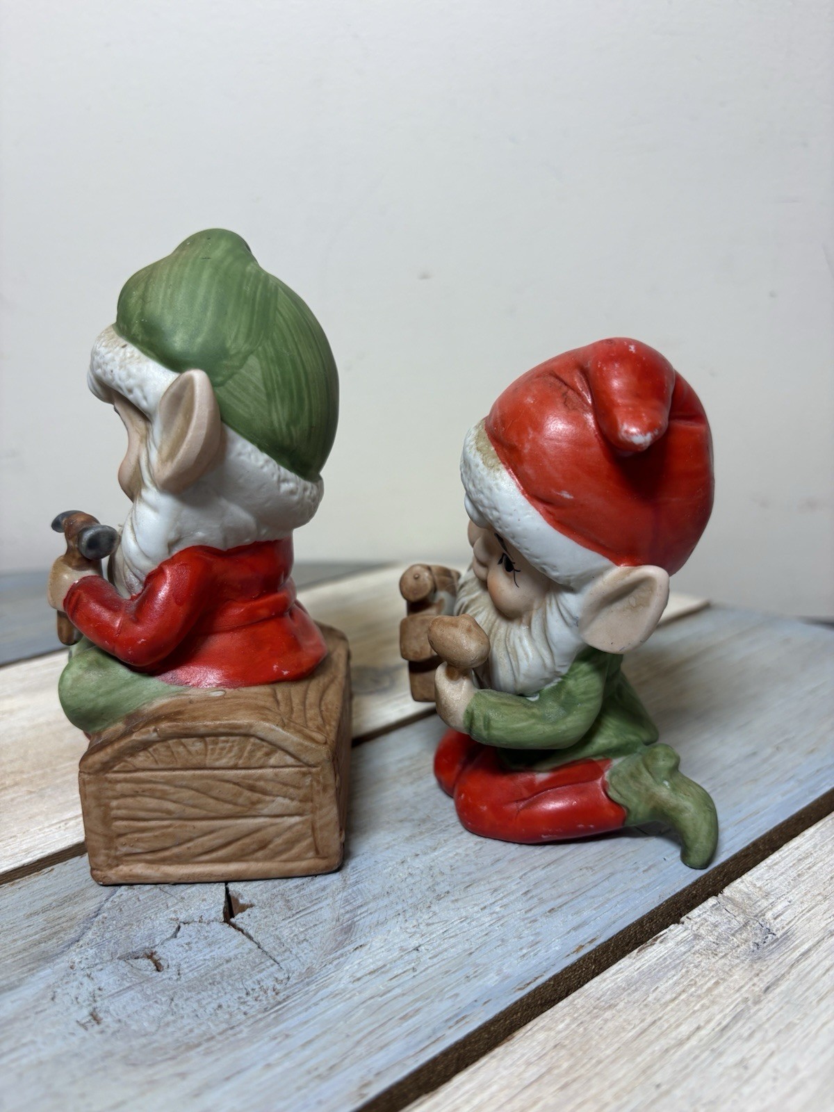Vintage HOMCO Christmas Elves Figurines Set 2 Ceramic Toy Maker Pixie ...