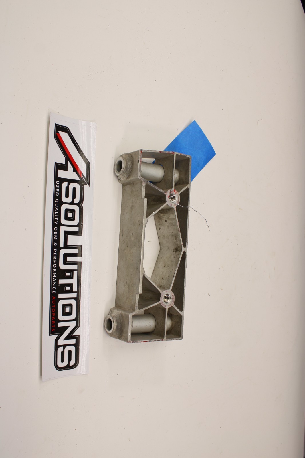 LAMBORGHINI HURACAN OEM REAR TRANSMISSION MOUNT BRACKET 4S0813857B