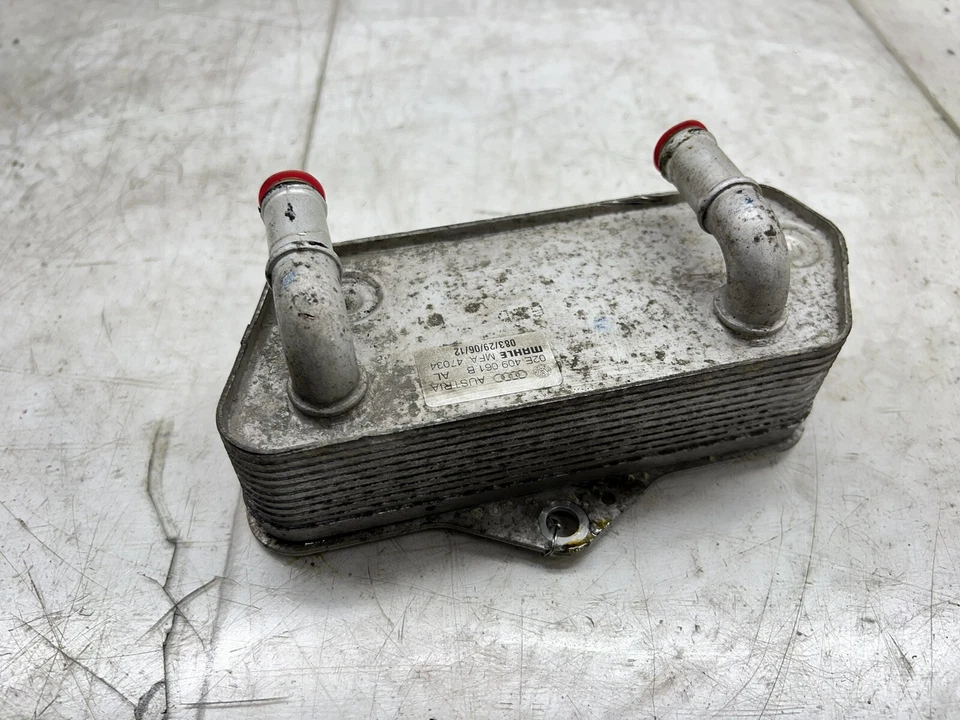 Volkswagen Jetta GLI 2011-2017 OEM 2,0 L turbo transmisión enfriador de aceite 02E409061 Foto 4 de 4