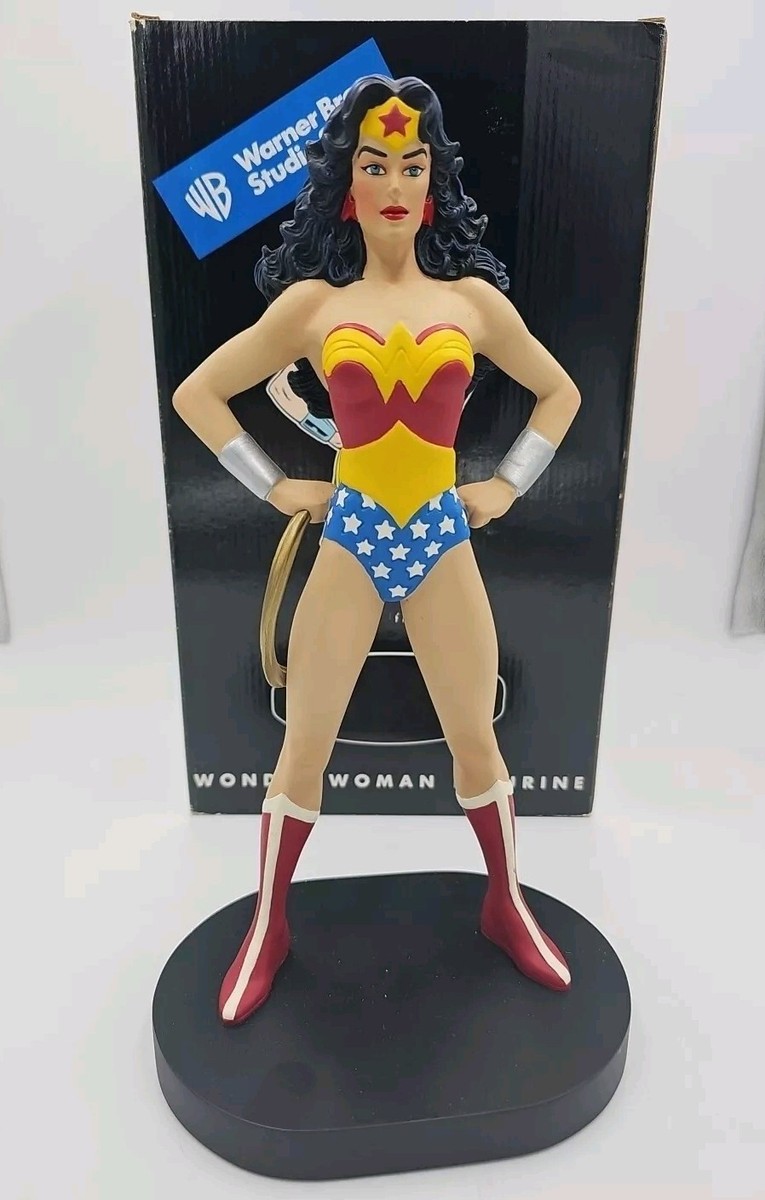 Wonder Woman 1999 Warner Bros Studio Store Exclusive Statue Boxed