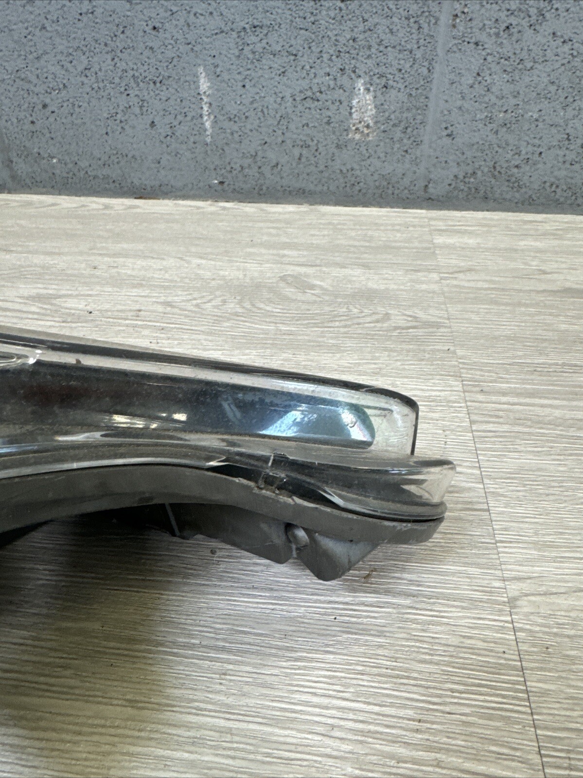 2021-2022 Ferrari Tributo F142MFL Left Driver side Headlight 873239 OEM *Damage
