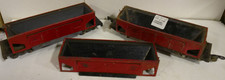 TRES góndolas de volteo laterales American Flyer 716 (2 con camiones) - para reparación o repuestos