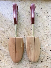 Vintage Men’s Shoe Trees Adjustable Red Cedar Wood & Metal Smooth Turned Wood