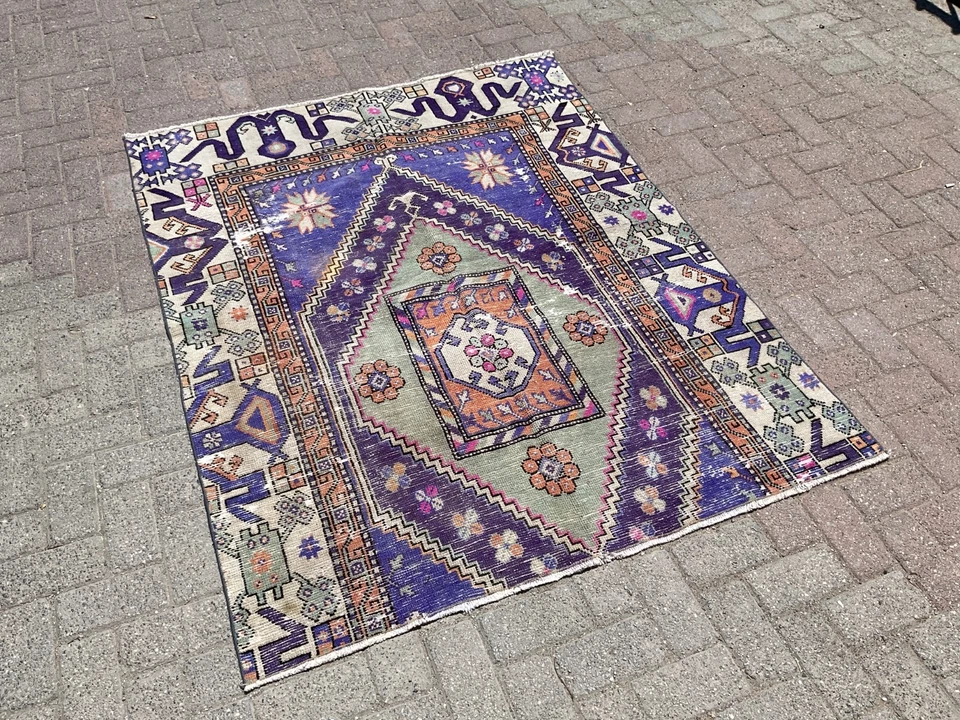 4 x 6 ft Kilim Rug – Boho Area Rug, Small Turkish Accent Rugs for living room - Image 4 of 4