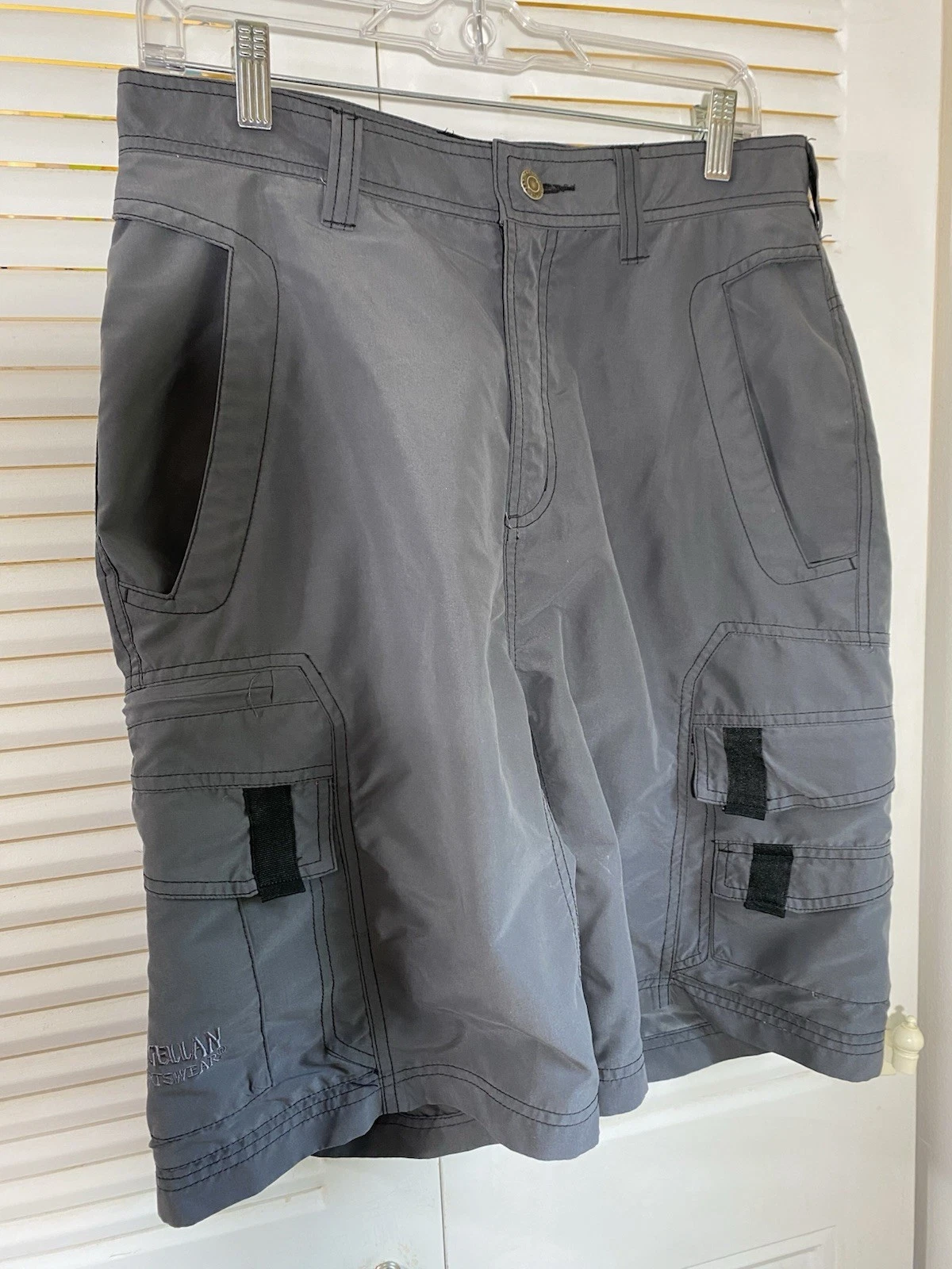 Sz 32 x 10 Magellan Outdoors Shorts Gray Fish Gear Cargo Water Resistant