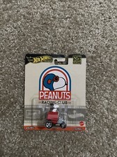 Hot Wheels Premium Real Riders 2024 Pop Culture - Peanuts Racing Club Snoopy