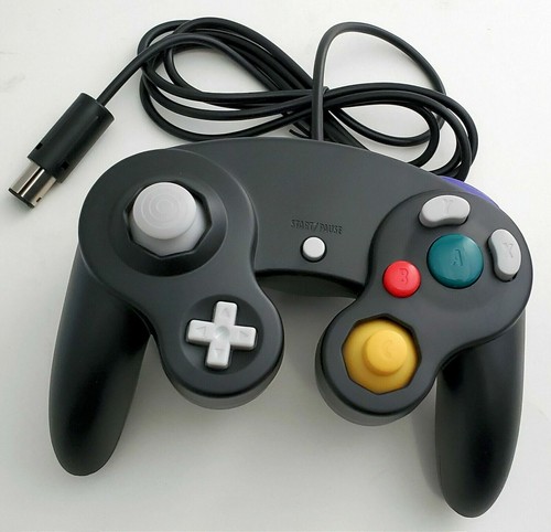 Nintendo GameCube DOL-001 Gaming System SILVER Console 2 Controller Bundle NGC - Picture 6 of 7