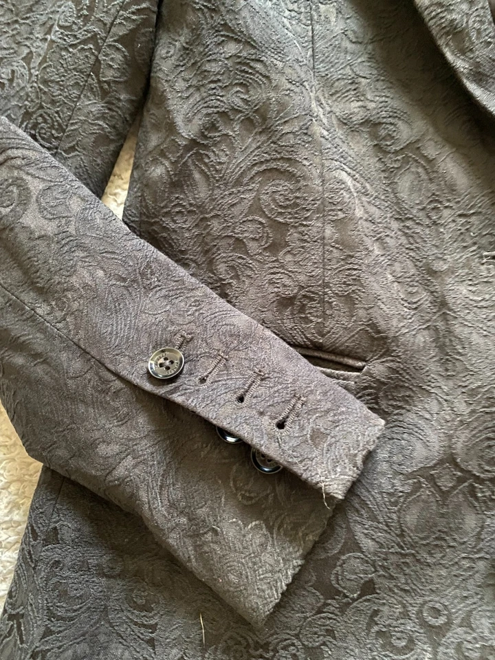 Blazer chal Express para mujer bordado floral manga larga negro talla 0 Foto 3 de 4