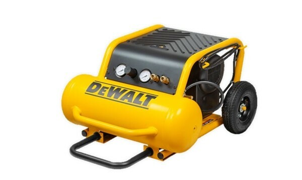 Compressore serbatoio 17 litri potenza 2,5 HP/13.8 Bar modello DPC17PS-QS DEWALT