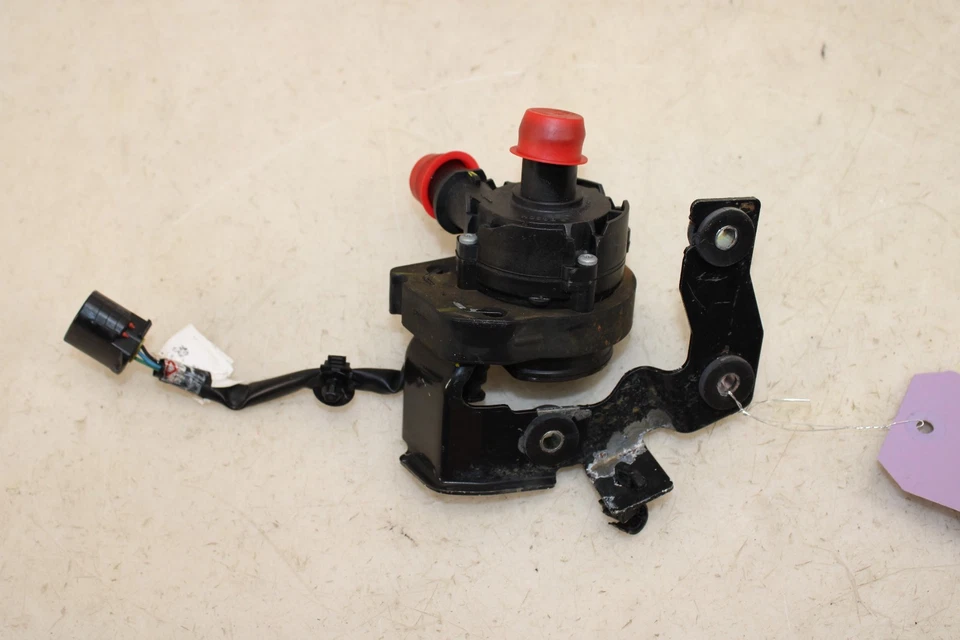 2017-2020 Fiat 124 Spider Auxiliary Coolant Pump 0392023226 OEM MZ74 - Image 4 of 4