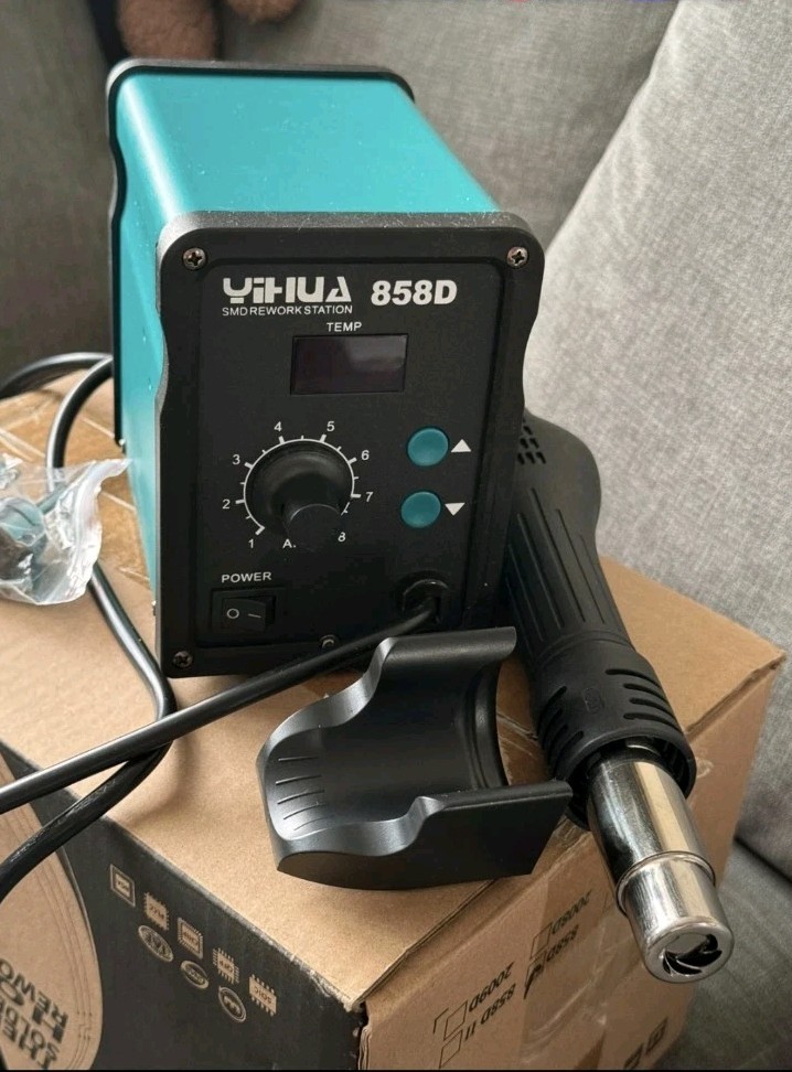 858D Hot Air Rework Station 700W for SMD Soldering and desoldering