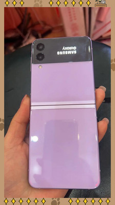 Original Samsung GalaxyZ Flip3 5G F711U Factory Unlocked Lavender 128GB OPEN BOX